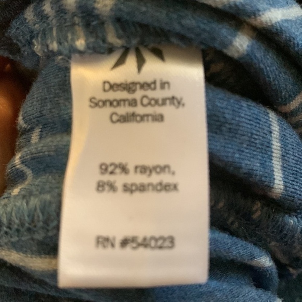 Athleta large skirt designed in Sonoma County CA - Picture 9 of 9